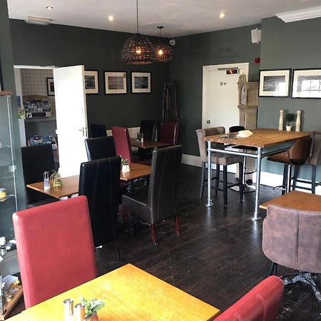 The Sunningdale Hotel Bamburgh Bagian luar foto