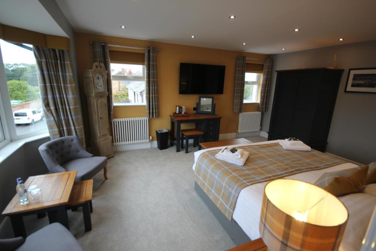 The Sunningdale Hotel Bamburgh Bagian luar foto