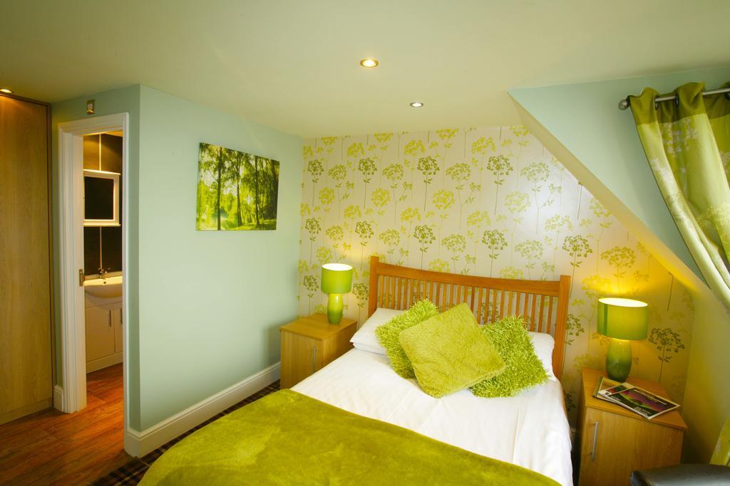 The Sunningdale Hotel Bamburgh Bagian luar foto