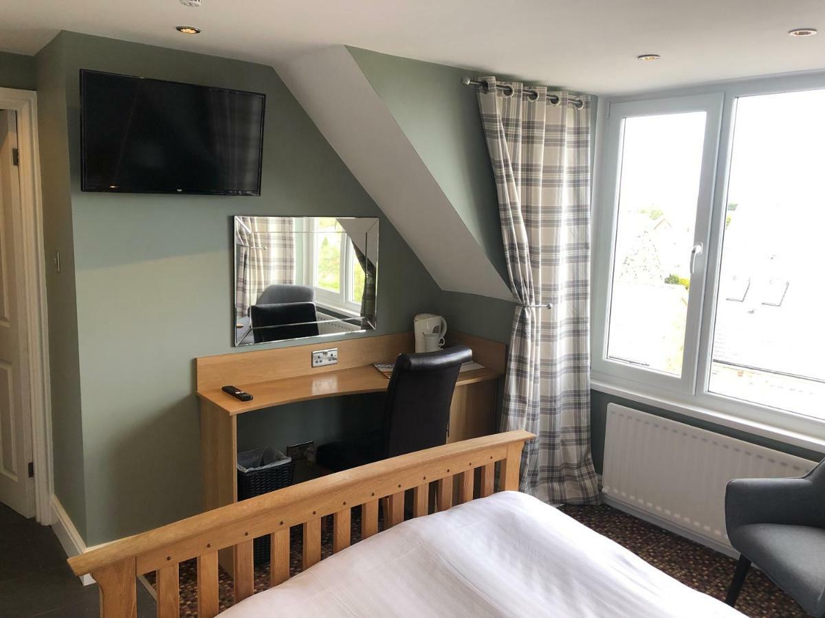 The Sunningdale Hotel Bamburgh Bagian luar foto