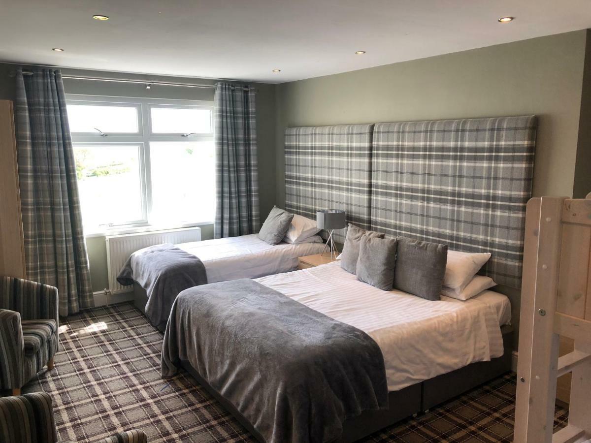 The Sunningdale Hotel Bamburgh Bagian luar foto